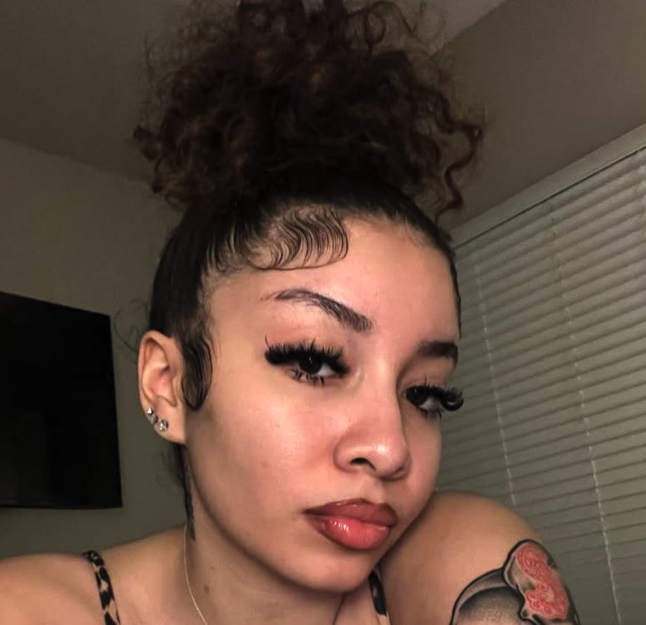 Student Maya Buckets