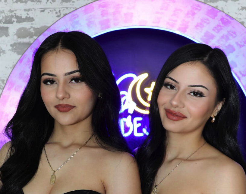 Students Wendy & Evelyn Ortiz